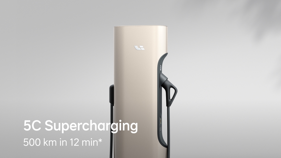 12 Minutes, 500 km.Worry-Free Journeys for every family.